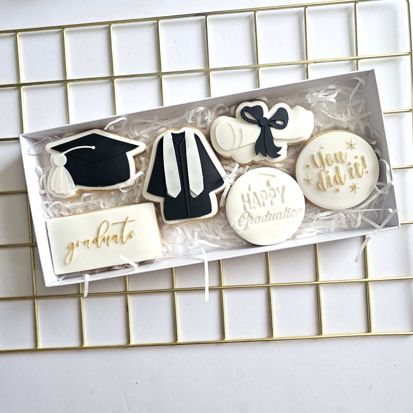 Graduation - Medium Biscuits Gift Box