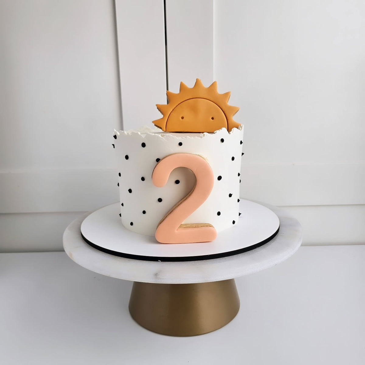 Sunshine and polka dot cake