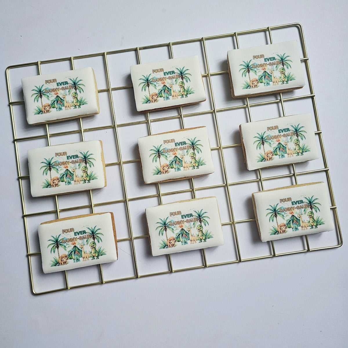 Floral party favours