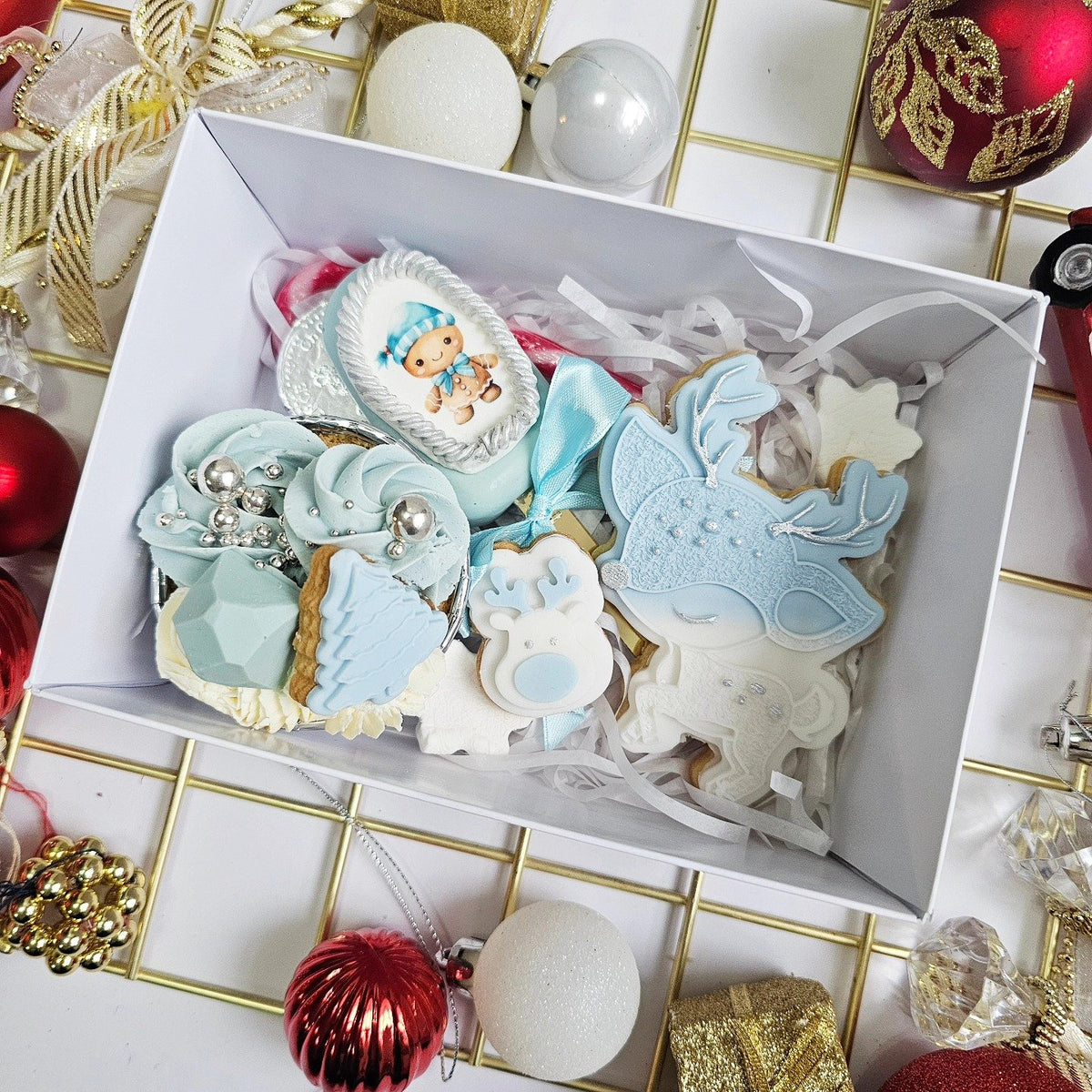 Frosty Christmas mini graze box
