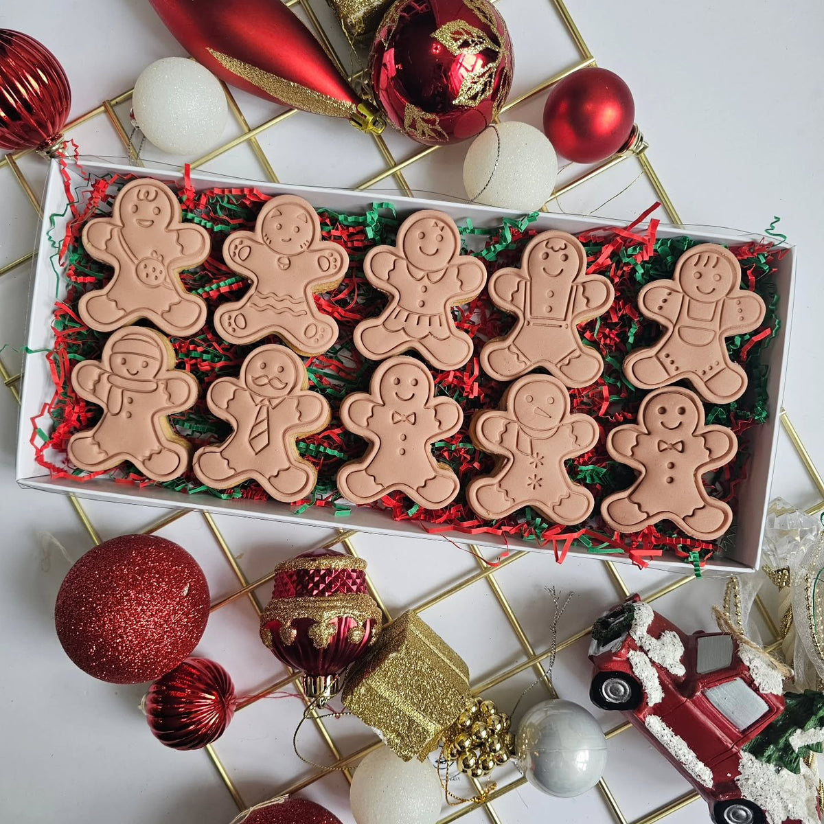 Gingerbread men box